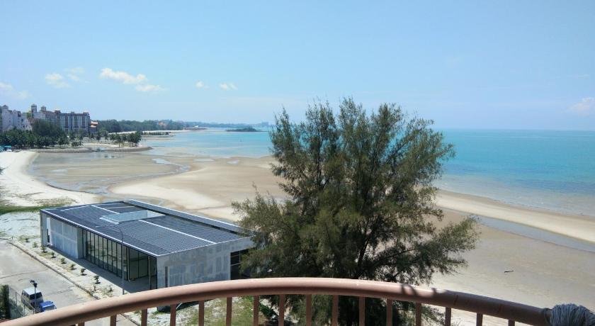 Sunshine Bay Resort