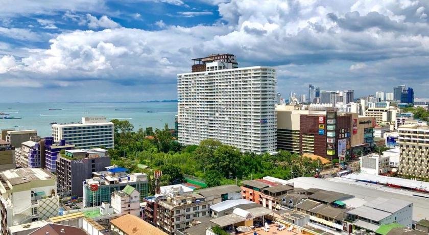 The Base Central Pattaya 18th Floor Sea View