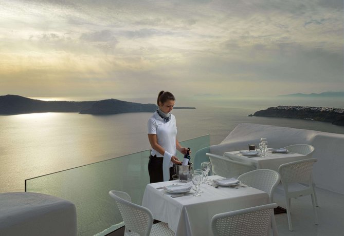 Tholos Resort