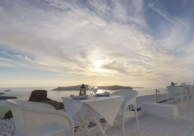 Tholos Resort
