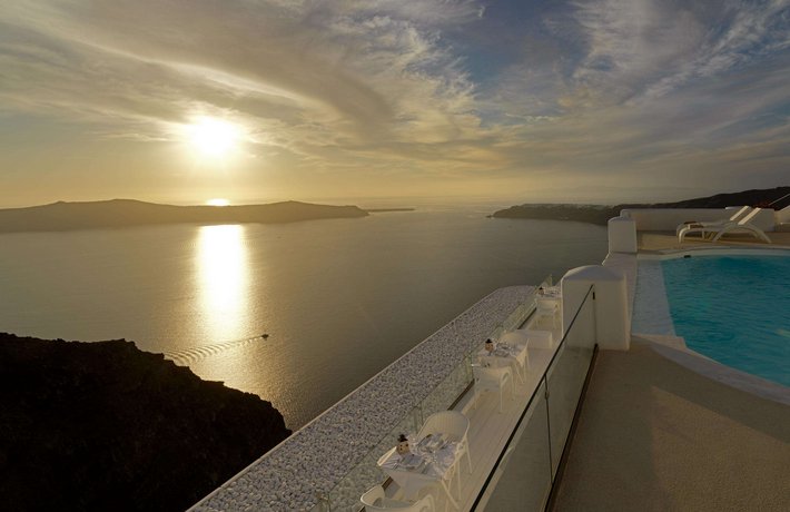 Tholos Resort