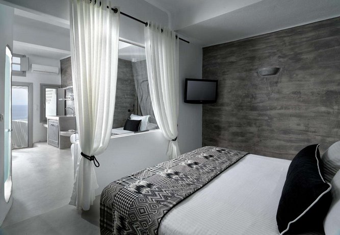 Tholos Resort