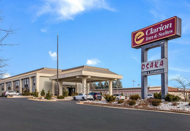 Clarion Inn and Suites by Choice Hotels Grand Rapids Airport