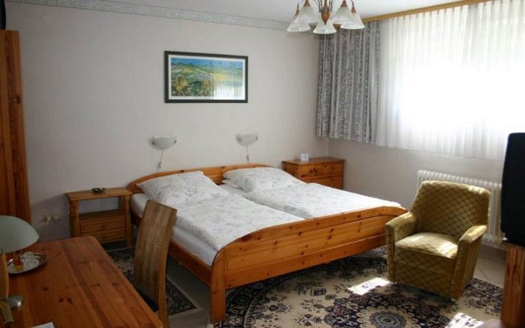 Pension Haus zum Schlehenberg
