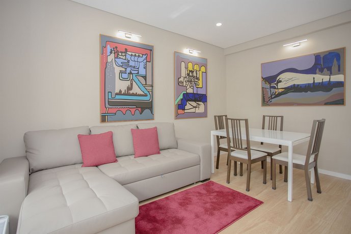 Liiiving in Porto - Terrace Downtown Apartment