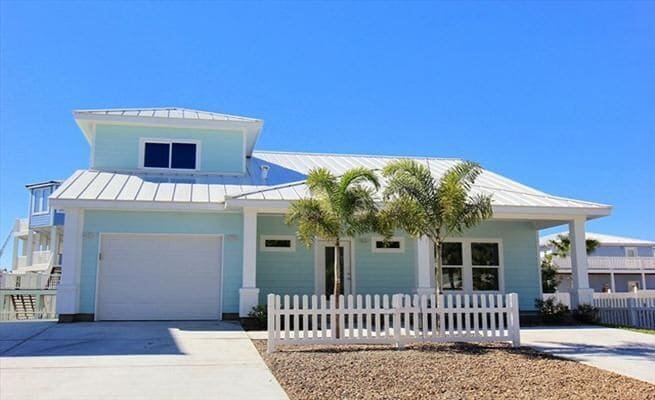 Island Gem 4 Bedrooms 3 Bathrooms Home