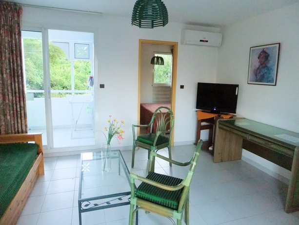 Apartment With one Bedroom in Sainte-anne With Pool Access Terrace and Wifi Sainte-Anne