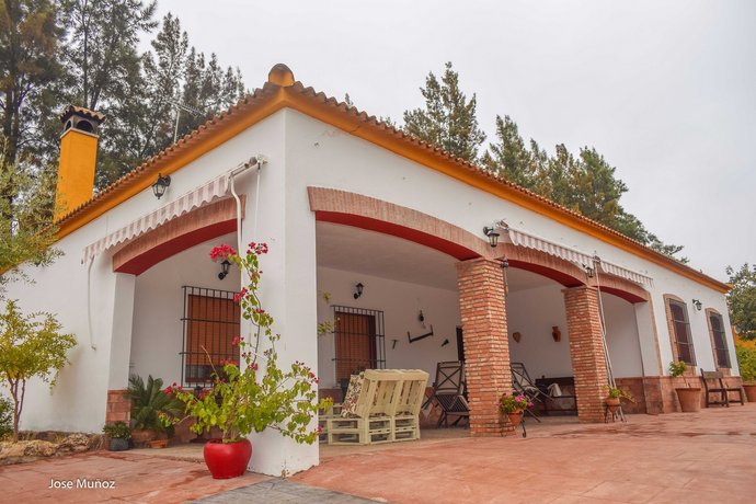 Villa Concha casa de campo con piscina y chimenea para 8 personas