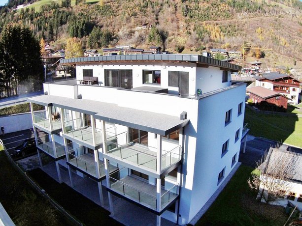 Modern Apartment Near Ski Lift in Neukirchen