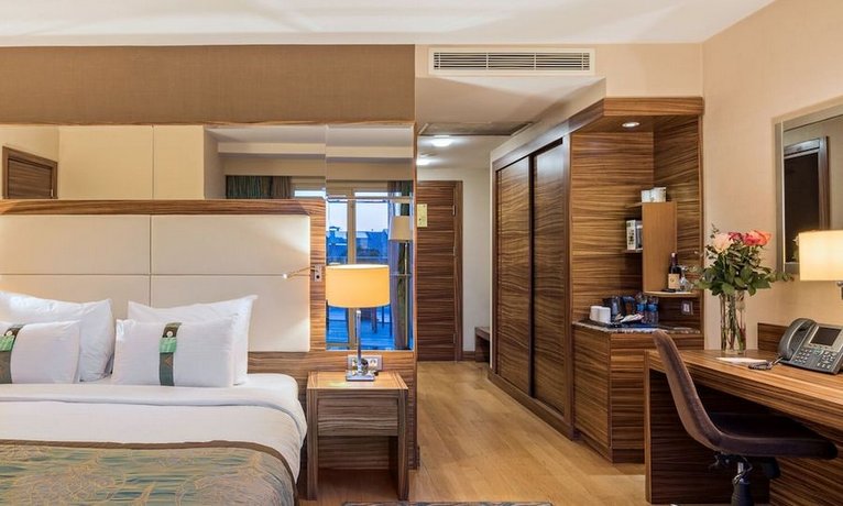 Holiday Inn Sisli