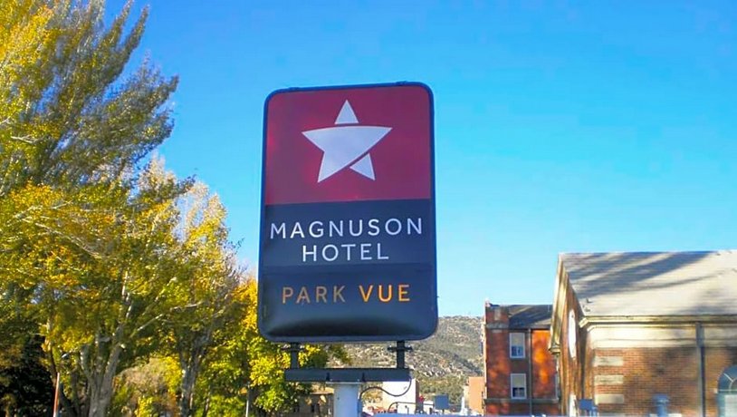 Magnuson Hotel Park Vue