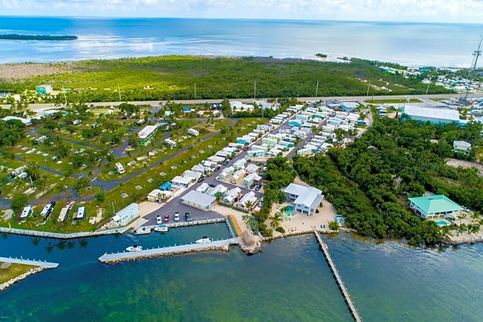Pelican RV Resort and Motel