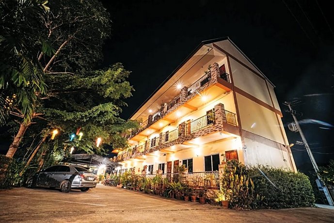 Phoemphoon 2 Hotel