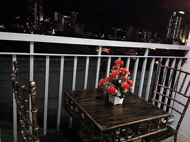 AED Manila Bay view at Green Residences