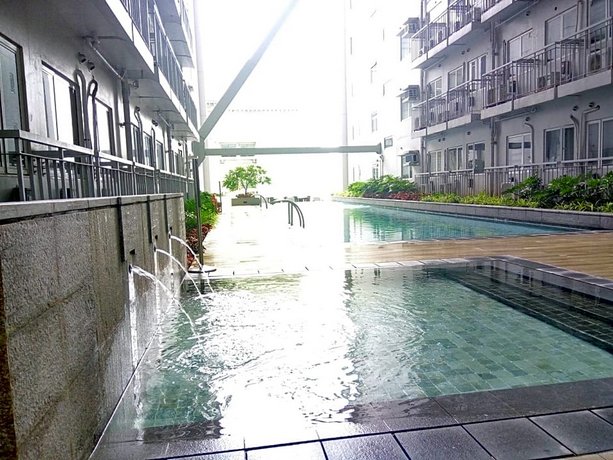 AED Manila Bay view at Green Residences