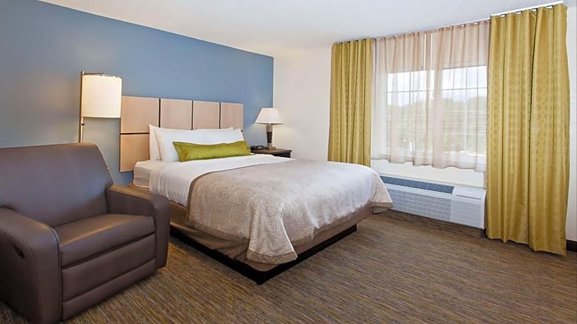 Candlewood Suites Philadelphia - Willow Grove