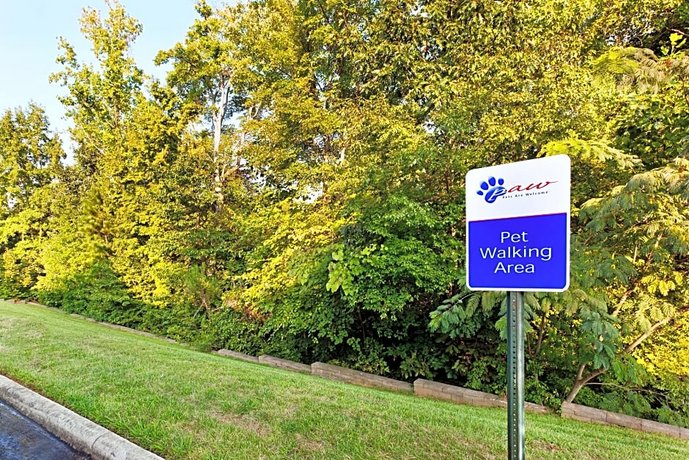 Candlewood Suites Charlotte-University