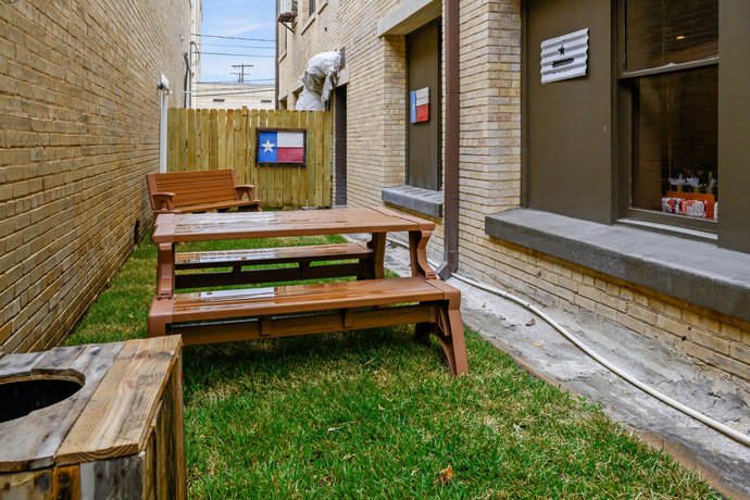 The Alcalde Hotel By OYO