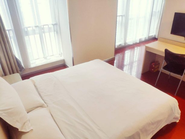 Hanting Express Chongqing College Town Branch