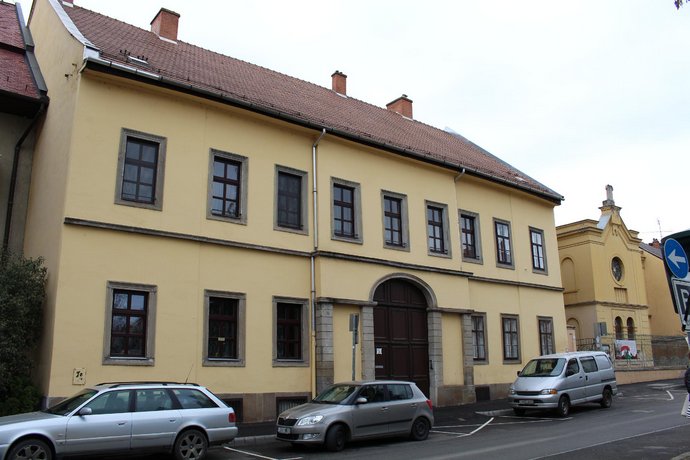 Cozy Loft Apartman