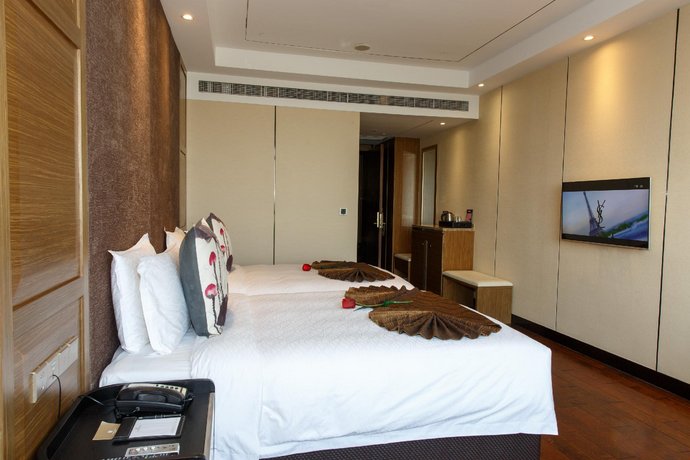 Spring Hotel International Shanghai Pudong