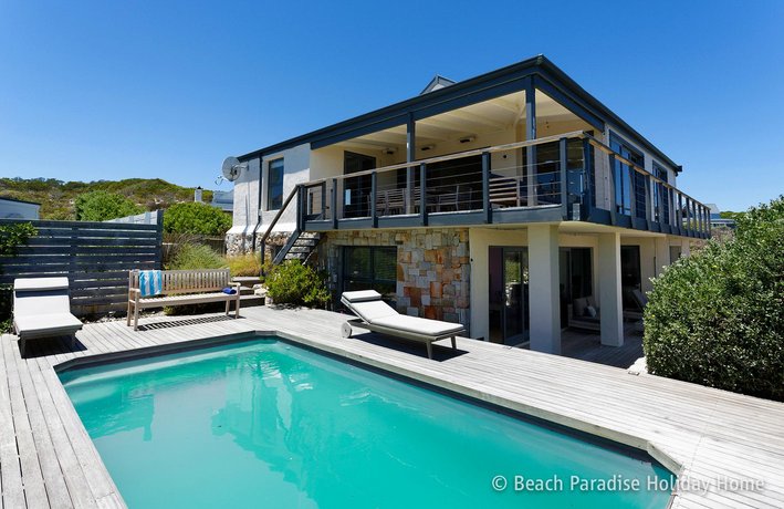 Beach Paradise Holiday Home