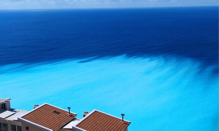 Okeanos Luxury Villas