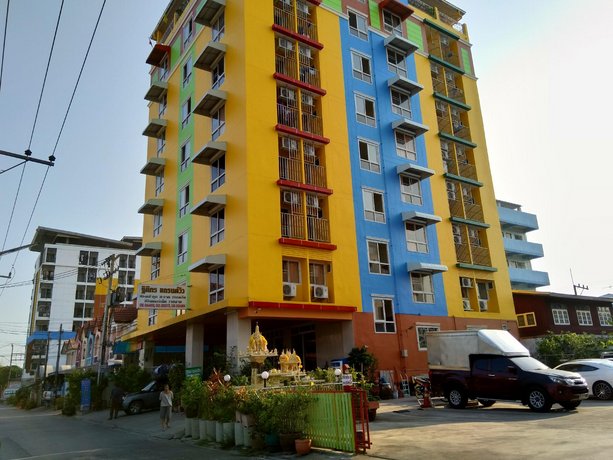 OYO 237 Thitikorn Grandview