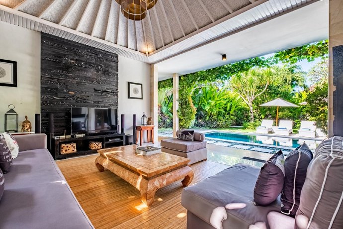 Central Seminyak Villa Martini