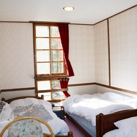 Madarao Lainstons Hotel