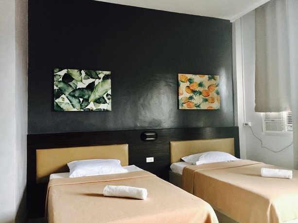 LEUX Hotel