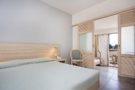 Niriides Hotel Afantou