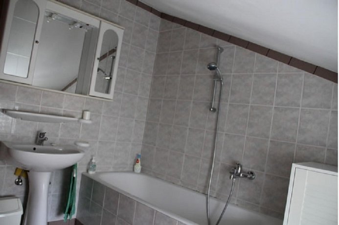 Apartments Rasa - 70 m from sea