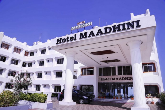 HOTEL MAADHINI