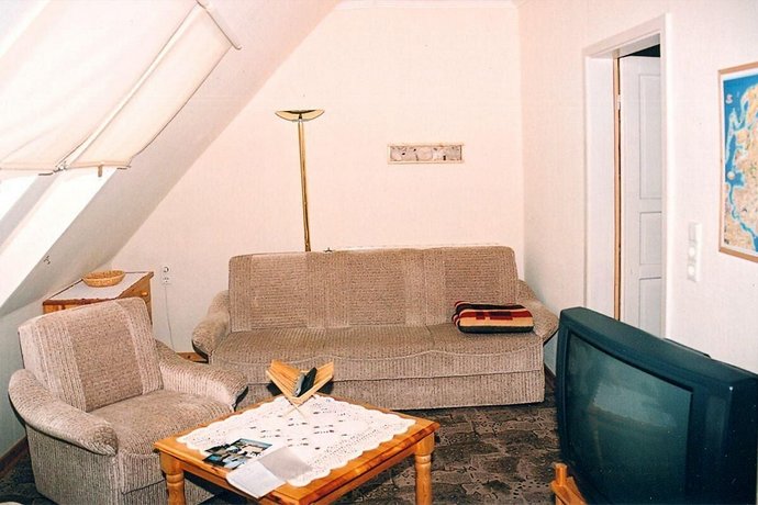 3-Raum-Ferienwohnung-In-Zirkow Nahe Binz