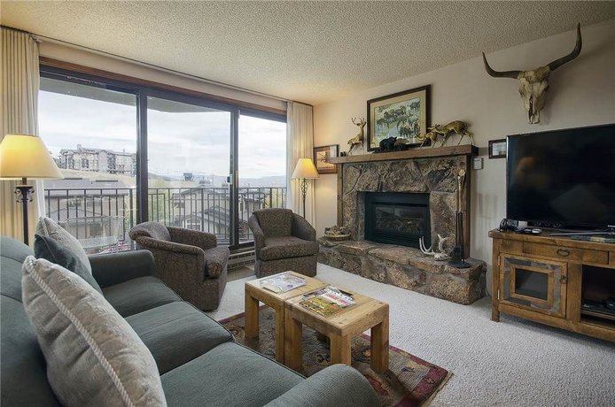 Bronze Tree Condominiums - BT207