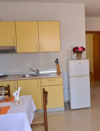 Apartments Pende