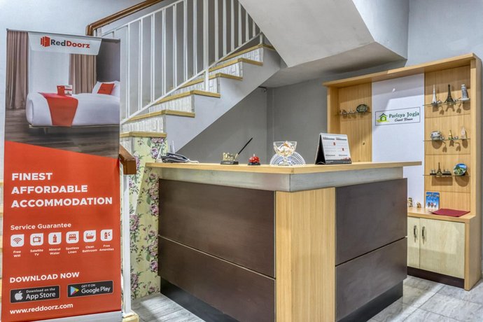 RedDoorz near Sindu Kusuma Edupark 2