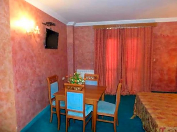HOTEL ZIDANE