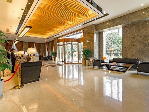 GreenTree Eastern Hotel