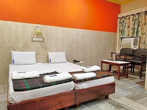 Sarovara Deluxe Rooms