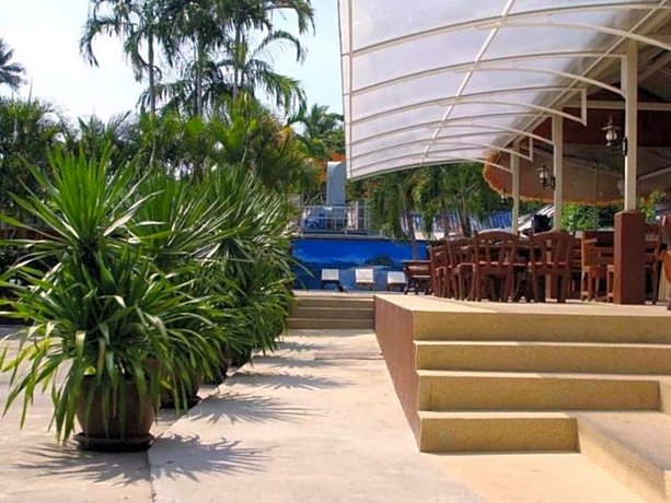 Ao Nang Beach Resort
