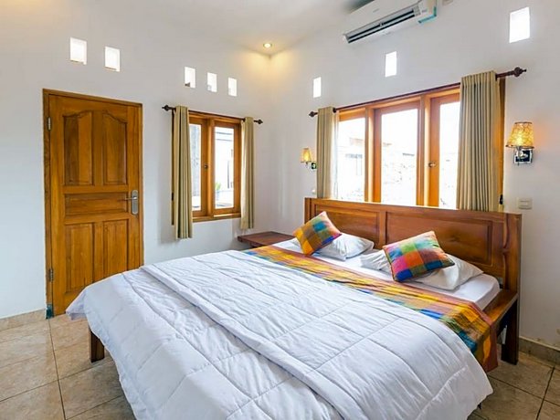 SUARSENA BUNGALOW UBUD