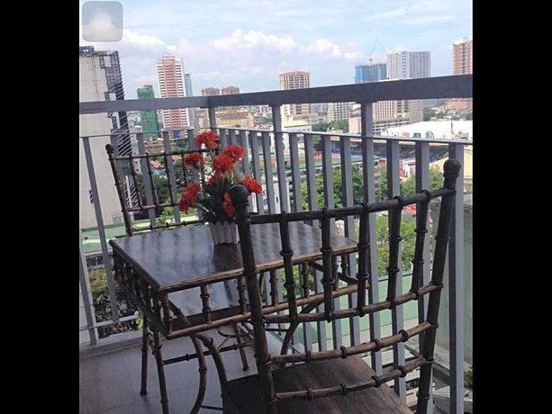 AED Manila Bay view at Green Residences