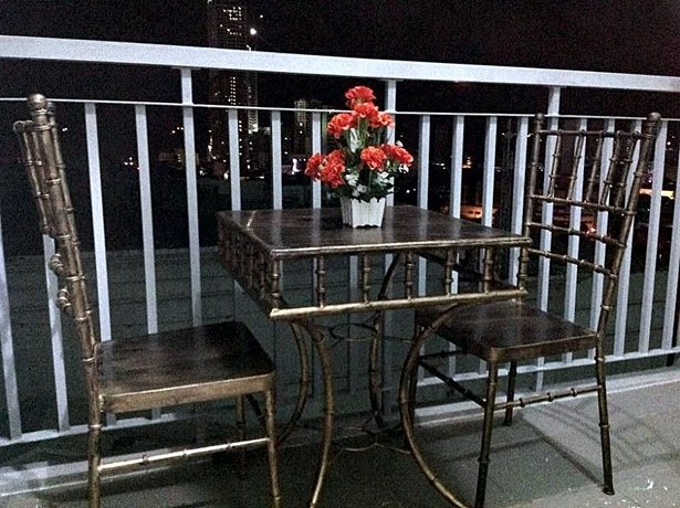 AED Manila Bay view at Green Residences