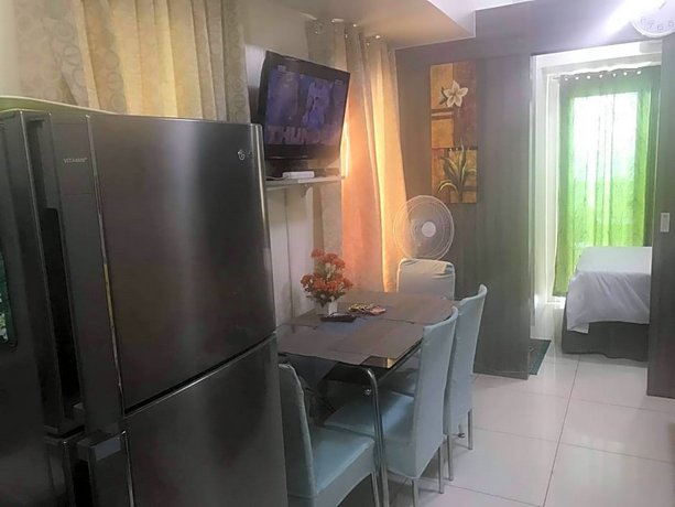 AED Manila Bay view at Green Residences
