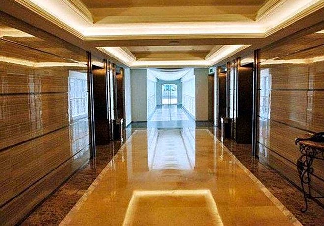 Dazhong Airport Hotel