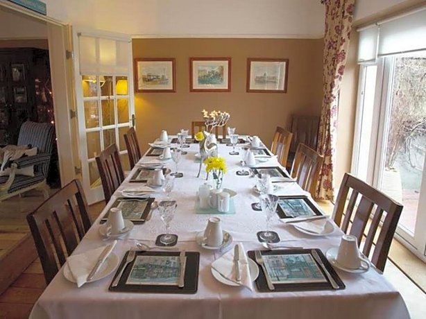 Annandale House Bed & Breakfast