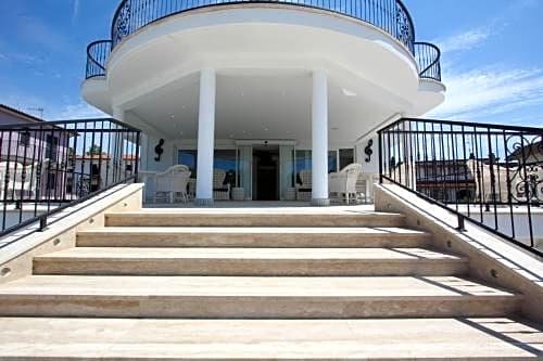 Ludwig Boutique Hotel