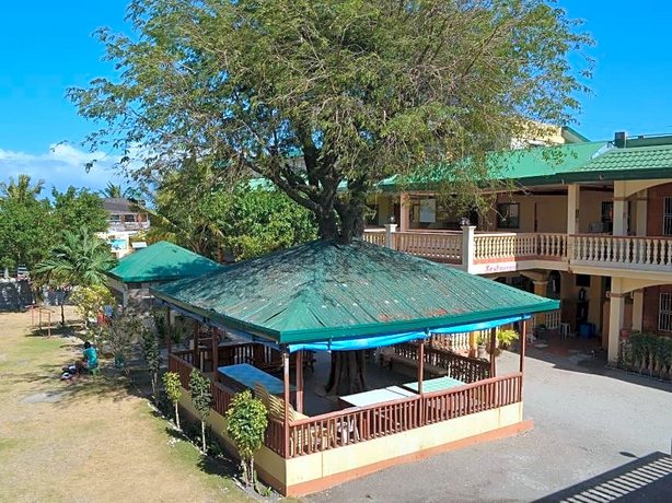 White Beach Lodge and Restaurant